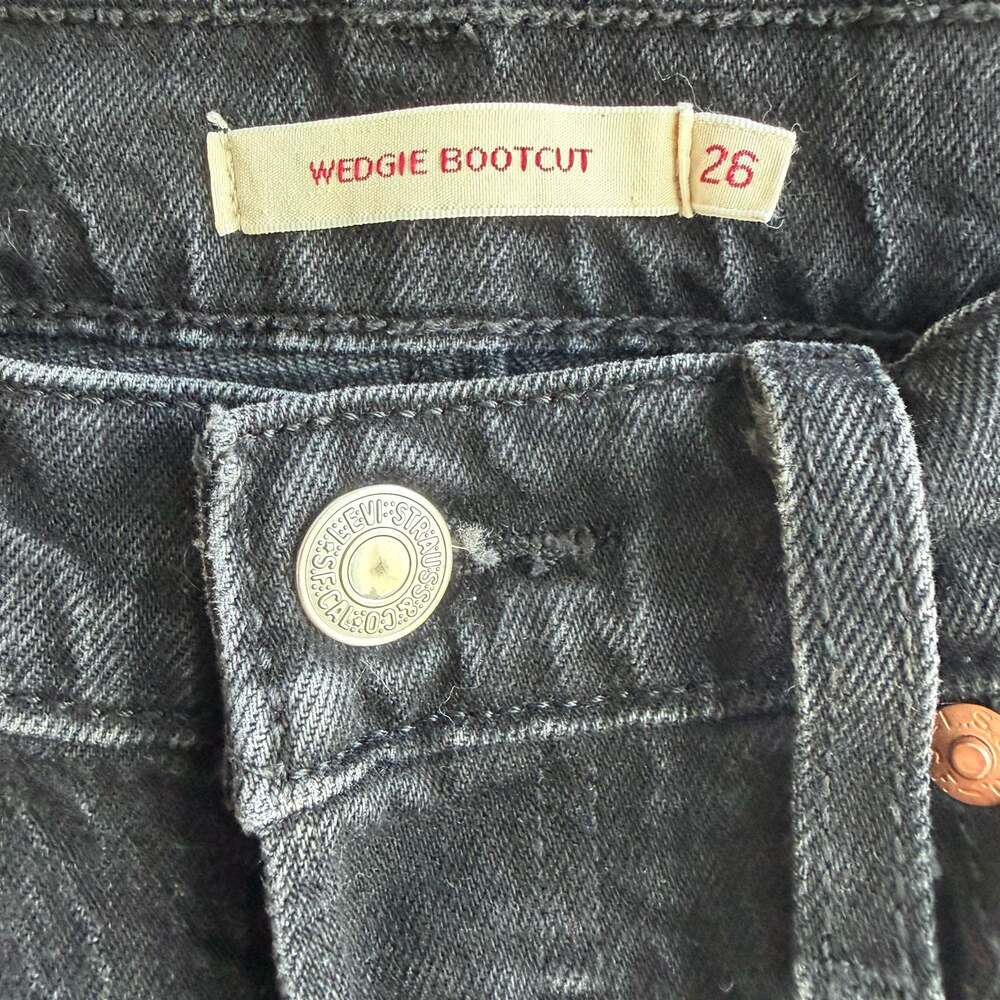 Levi's Premium Wedgie Bootcut Jeans in Black Size 26x30 - Picture 4 of 7
